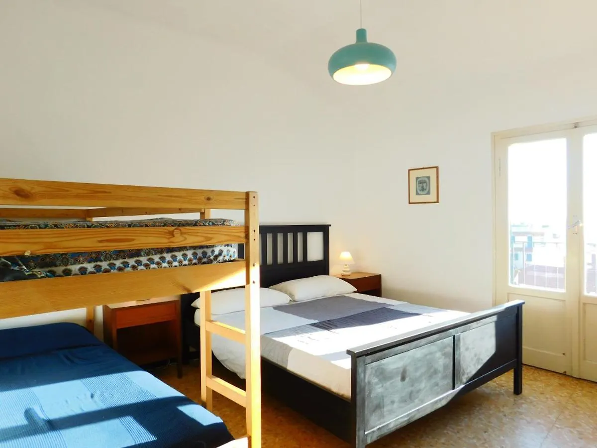 Attico Con Vista Mare Διαμέρισμα Λεβάντο