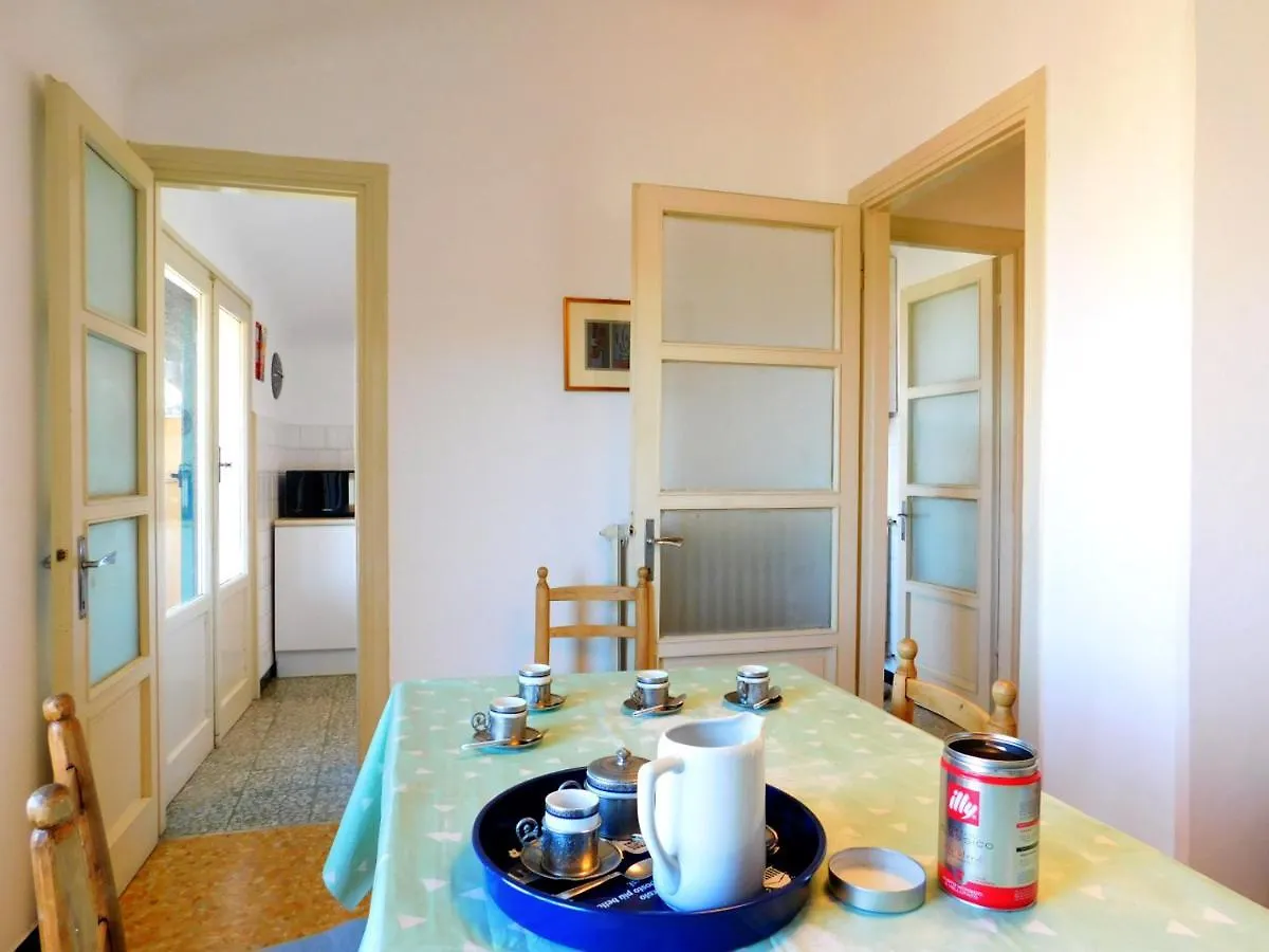 Attico Con Vista Mare Διαμέρισμα Λεβάντο 0*,